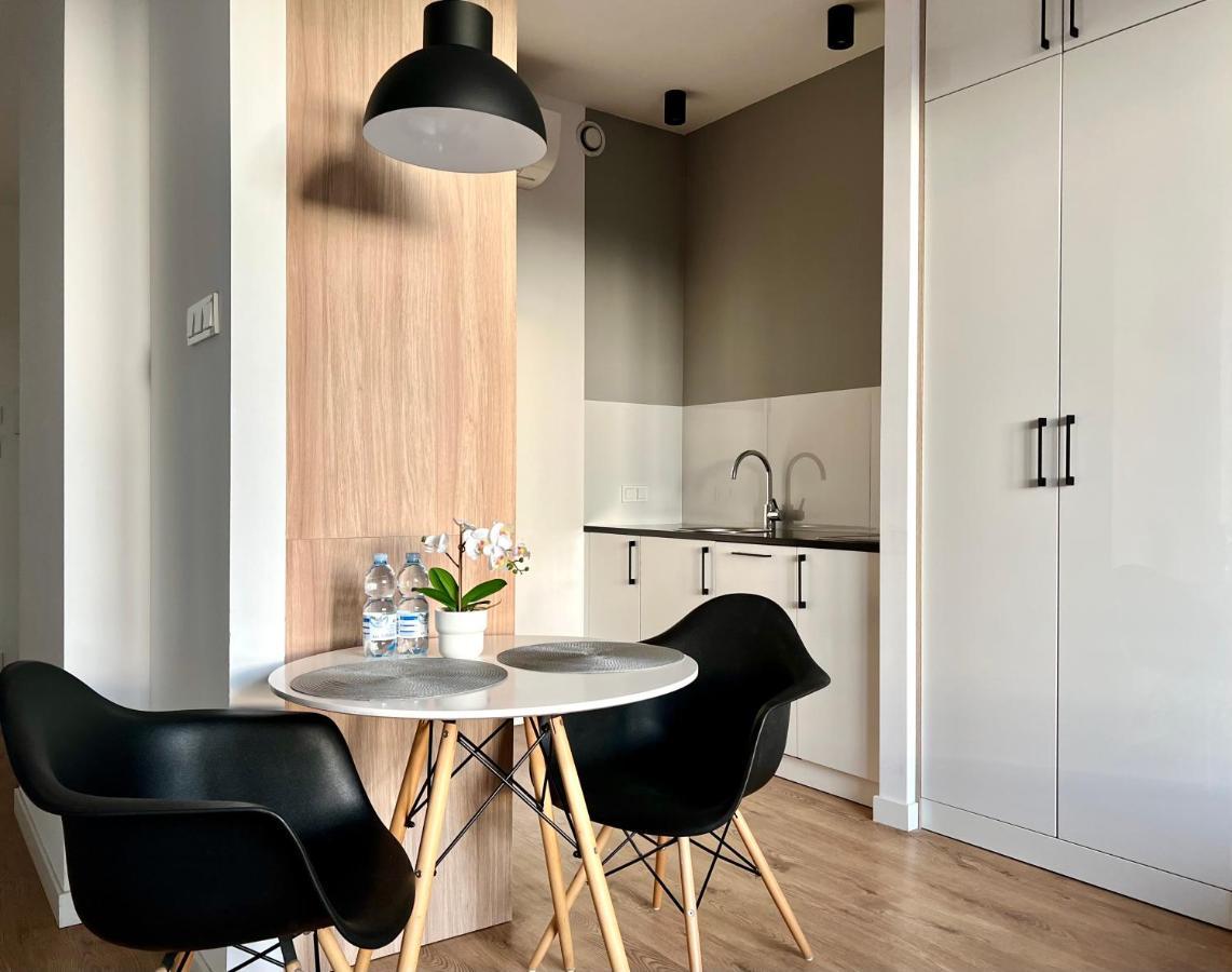 K22 Warszawa Zachodnia Slawinska 502 Daire Dış mekan fotoğraf